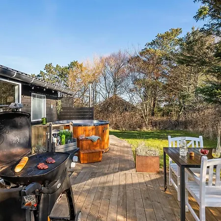 Lovely With A Wilderness Bath, Close To The North Sea And Sondervig Center Ringkøbing
